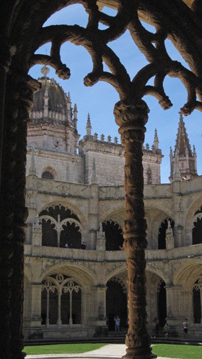 The cloister, Jerónimos Monastery